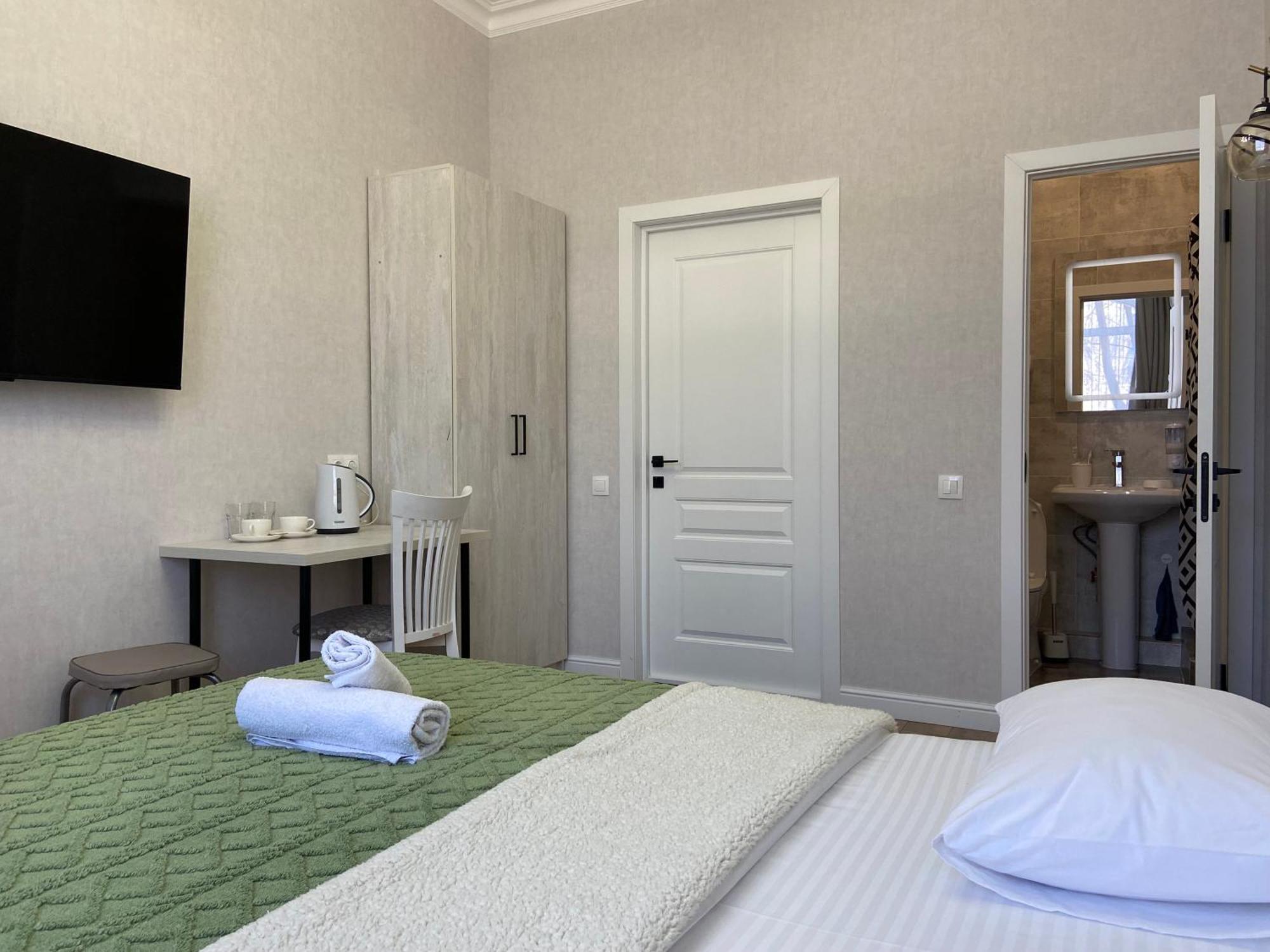 Rose Art Hotel Astana Bagian luar foto